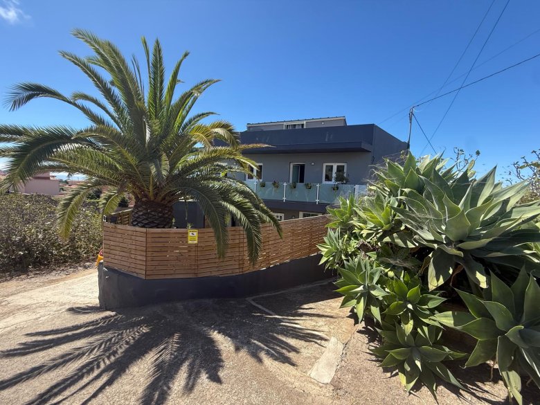 TENERIFE: Stylishly renovated house with views of Mount Teide - your retreat in the heart of Tacoronte