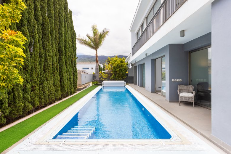 TENERIFE – Exclusive Atlantic Villa with Garden, Pool and Sea Views in Santa Úrsula / La Quinta