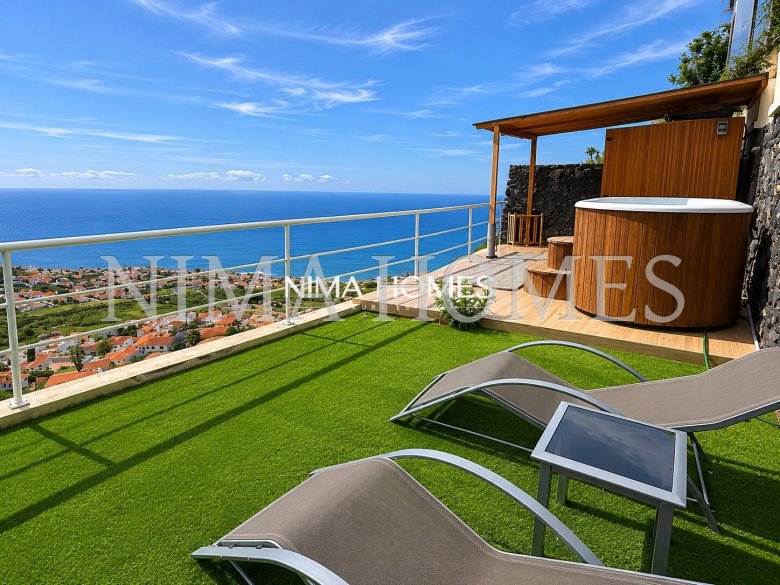 Tenerife: Exclusive Luxury Villa with Spa, Entertainment Area and Spectacular Sea and Teide Views in El Sauzal